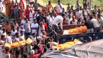 वैशाली नाव हादसा: एक साथ 13 शव देख कलेजा दहल गया, बिना बताए भोज खाने गए बच्चे फिर नहीं लौटे वैशाली नाव हादसा: एक साथ 13 शव देख कलेजा दहल गया, बिना बताए भोज खाने गए बच्चे फिर नहीं लौटे