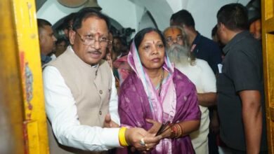 मुख्यमंत्री  विष्णु देव साय ने शिवरीनारायण में भगवान नर-नारायण के किए दर्शन, प्रदेशवासियों की सुख-समृद्धि और खुशहाली की कामना