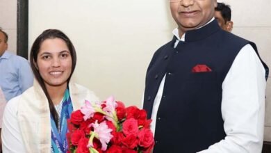 शूटिंग खिलाड़ी नीरू ढांडा ने एशियाई खेलों में जीते 3 पदक, 2 स्वर्ण सहित ऐतिहासिक उपलब्धि शूटिंग खिलाड़ी नीरू ढांडा ने एशियाई खेलों में जीते 3 पदक, 2 स्वर्ण सहित ऐतिहासिक उपलब्धि