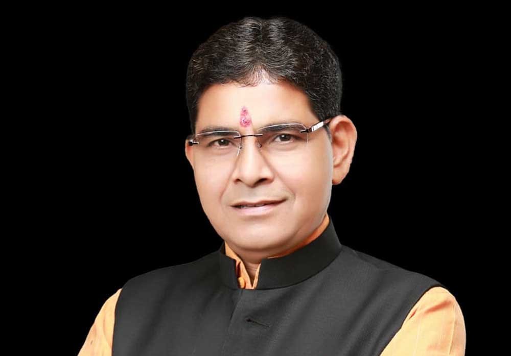 ग्रामीण बेटियों के लिए उच्च शिक्षा की राह होगी आसान,सपनों को मिलेगी नई उड़ान – मंत्री टंक राम वर्मा ग्रामीण बेटियों के लिए उच्च शिक्षा की राह होगी आसान,सपनों को मिलेगी नई उड़ान – मंत्री टंक राम वर्मा
