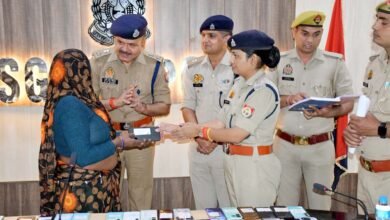 मिशन शक्ति 6.0 में यूपी पुलिस का कमाल, सात दिन में पांच राज्यों से खोज निकाले 32 लाख के गुम मोबाइल