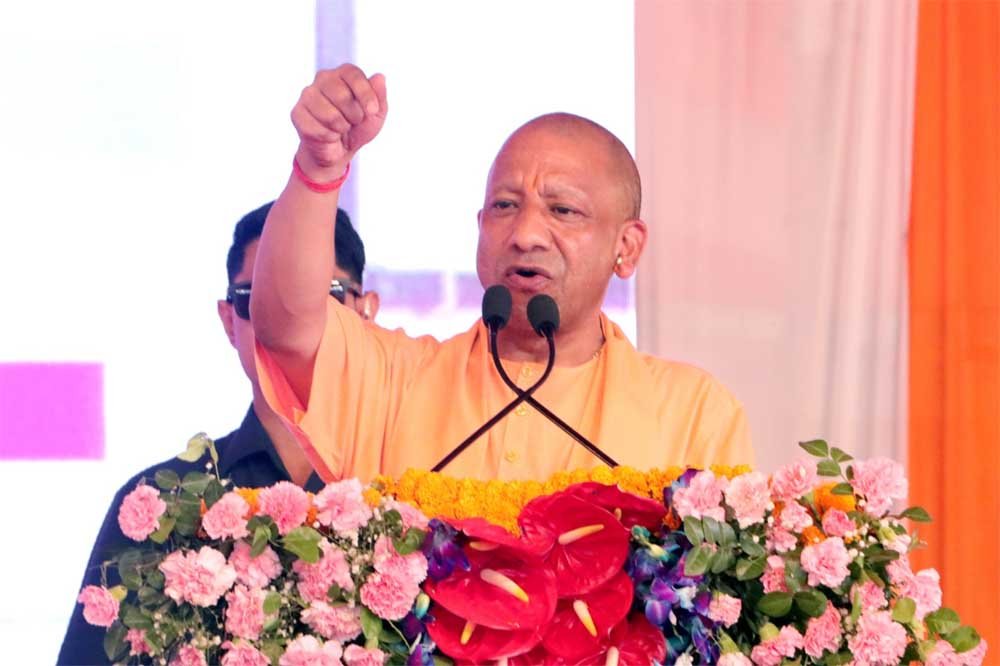 जनता के पैसे पर डकैती डालने वालों की जेबें प्रधानमंत्री मोदी ने खाली कराईं: मुख्यमंत्री जनता के पैसे पर डकैती डालने वालों की जेबें प्रधानमंत्री मोदी ने खाली कराईं: मुख्यमंत्री